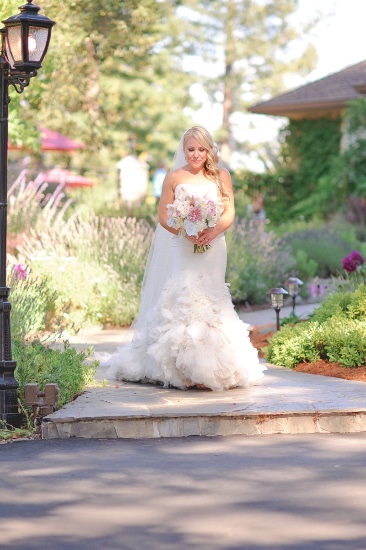 ruffles-and-roses-wedding
