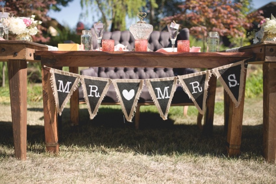 ruffles-and-roses-wedding