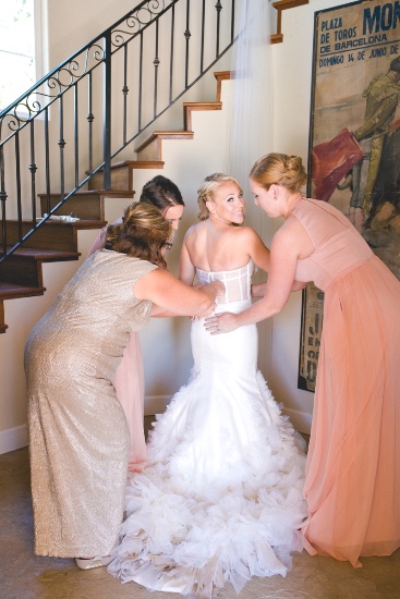 ruffles-and-roses-wedding