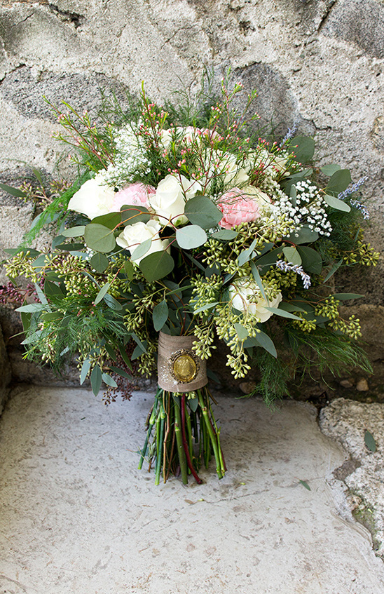 wedding bouquet by Flowers by Kristina @weddingchicks