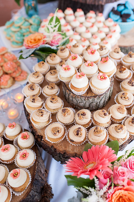 baby cupcakes @weddingchicks
