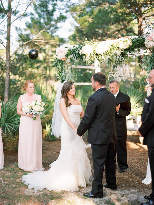 soft-feminine-blush-wedding