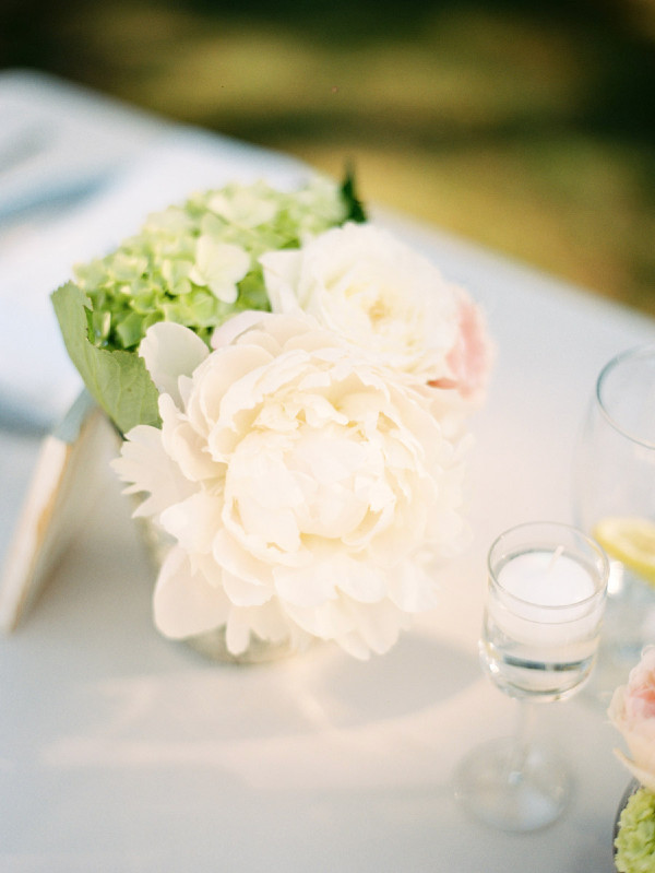 soft-feminine-blush-wedding