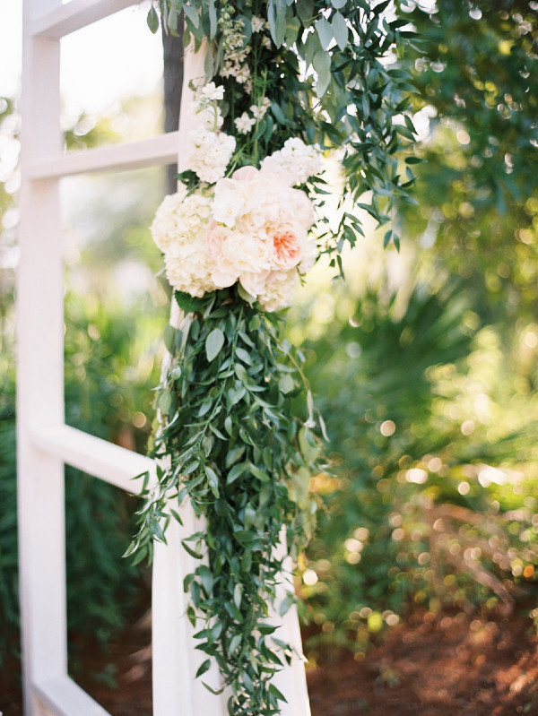 soft-feminine-blush-wedding