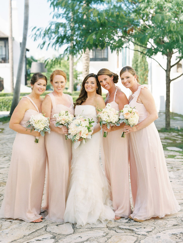 soft-feminine-blush-wedding