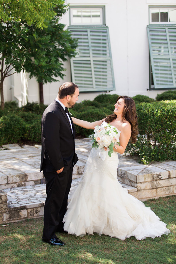 soft-feminine-blush-wedding