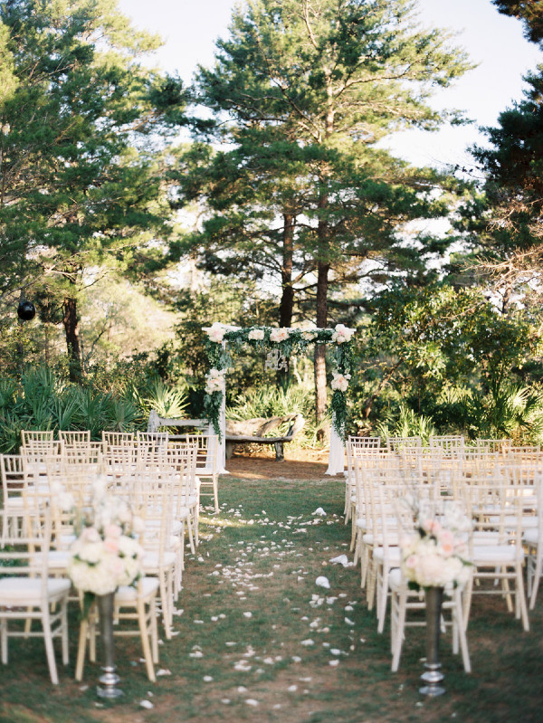 soft-feminine-blush-wedding