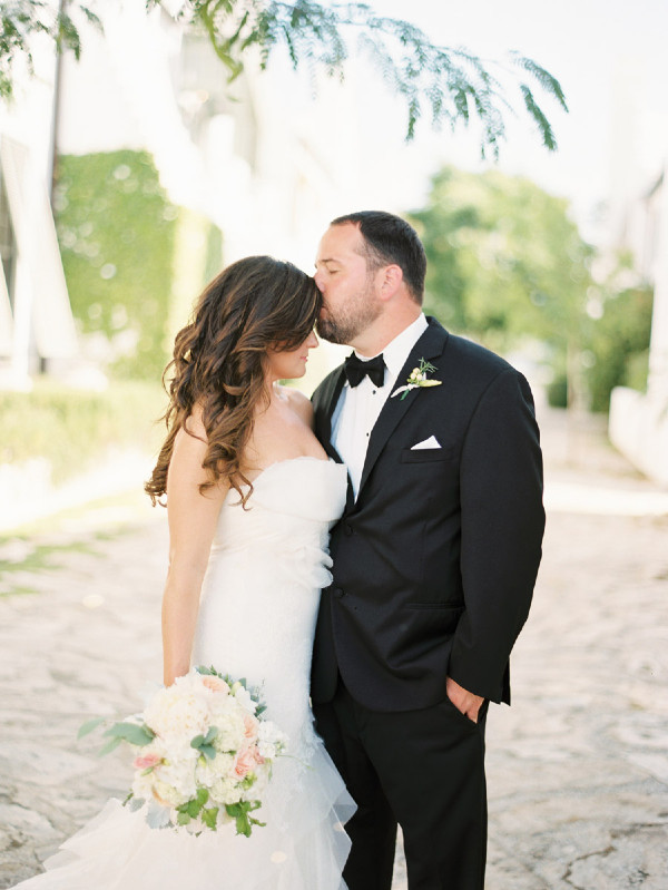 soft-feminine-blush-wedding