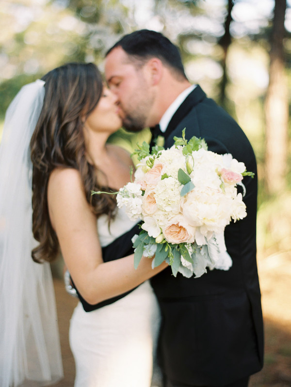soft-feminine-blush-wedding