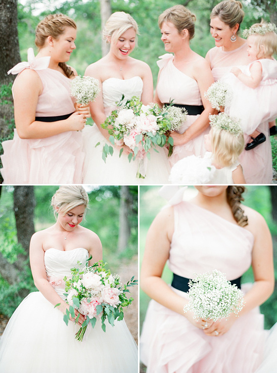 soft pink and babys breath bridesmaids @weddingchicks