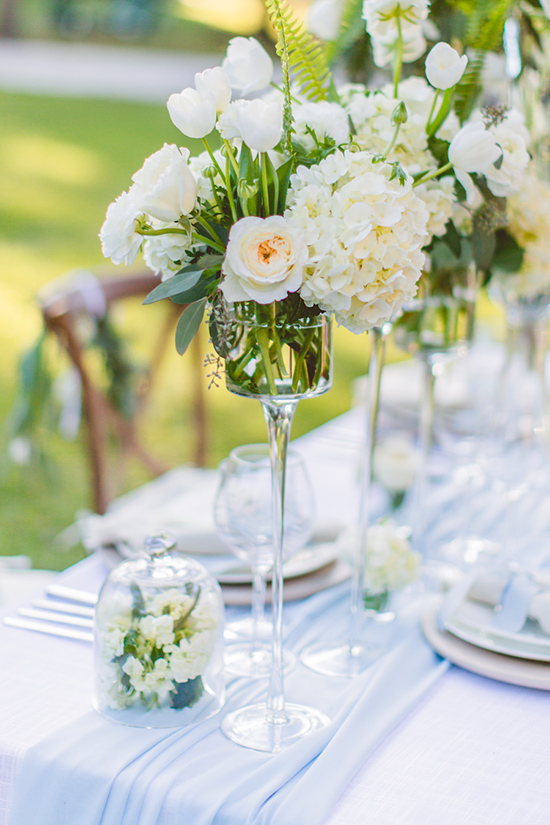 white flower arrangement ideas @weddingchicks
