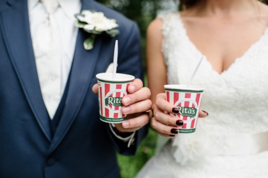 wedding-overflowing-with-florals