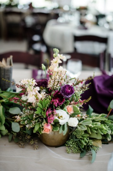 wedding-overflowing-with-florals