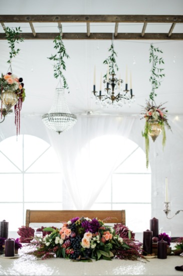 wedding-overflowing-with-florals