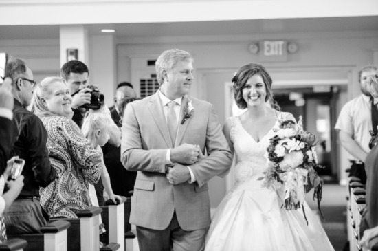 wedding-overflowing-with-florals