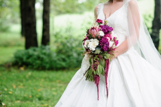 wedding-overflowing-with-florals