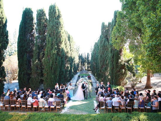 whimsical-garden-party-wedding
