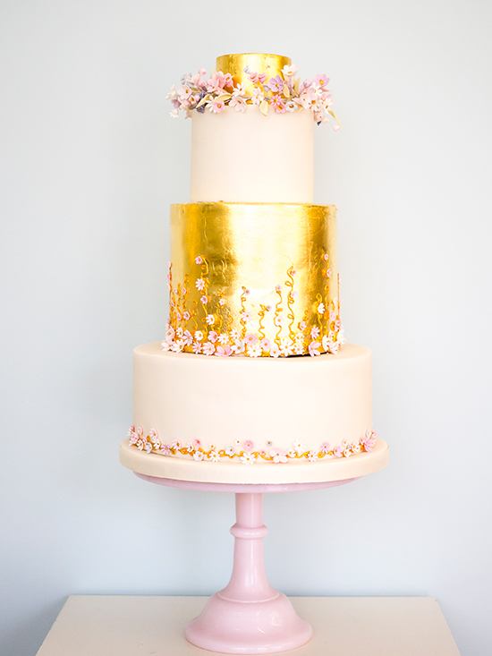28-glamorous-wedding-cakes
