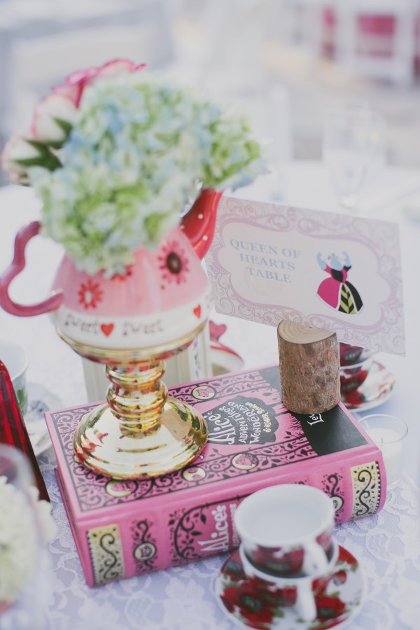 alice-goes-to-disneyland-wedding