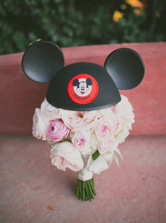 Disneyland bouquet @weddingchicks