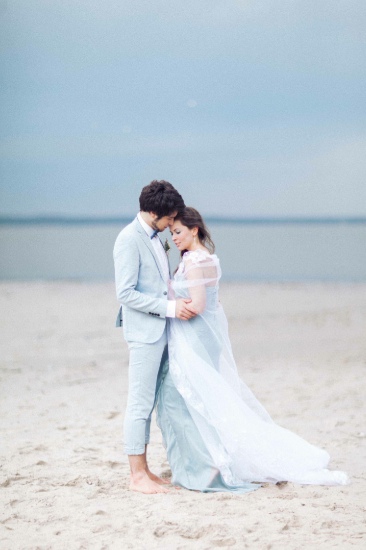 blue-beach-destination-wedding