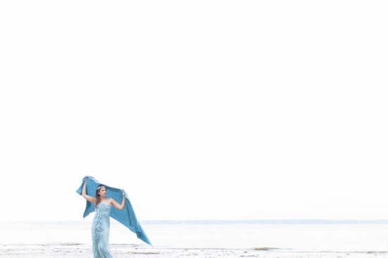 blue-beach-destination-wedding