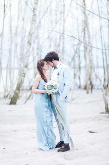 blue-beach-destination-wedding