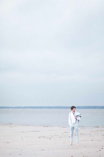 blue-beach-destination-wedding