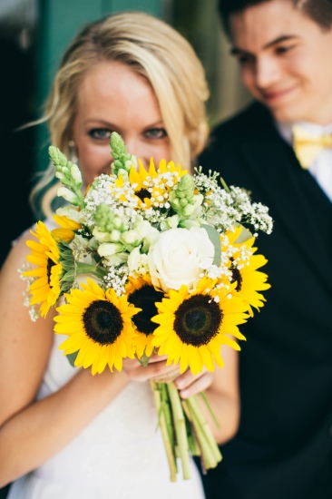 bright-bright-sunflower-wedding-day