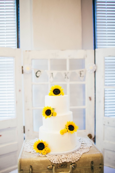 bright-bright-sunflower-wedding-day