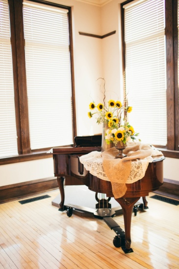 bright-bright-sunflower-wedding-day