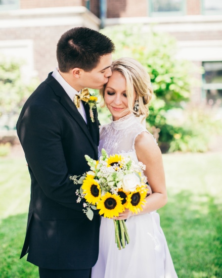bright-bright-sunflower-wedding-day