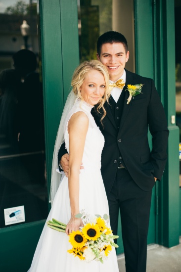 bright-bright-sunflower-wedding-day