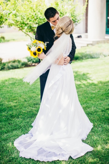 bright-bright-sunflower-wedding-day