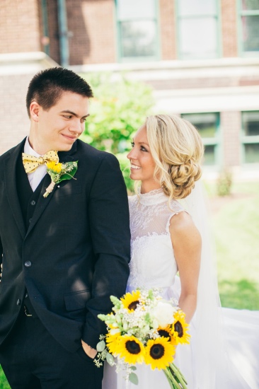 bright-bright-sunflower-wedding-day