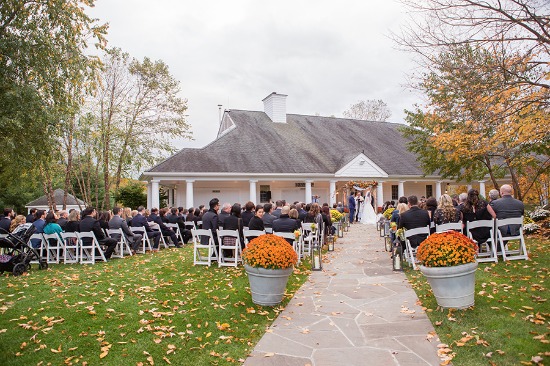casual-and-elegant-fall-wedding