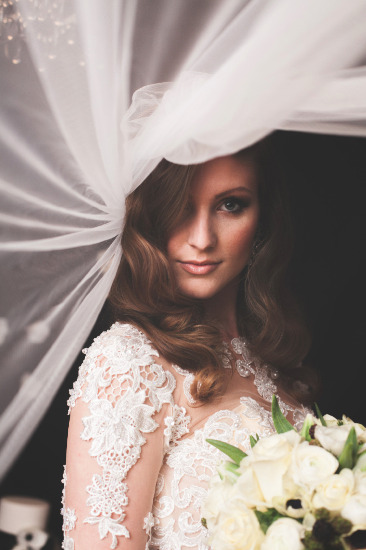 classic-edge-black-and-white-wedding
