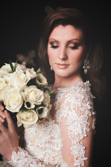 classic-edge-black-and-white-wedding