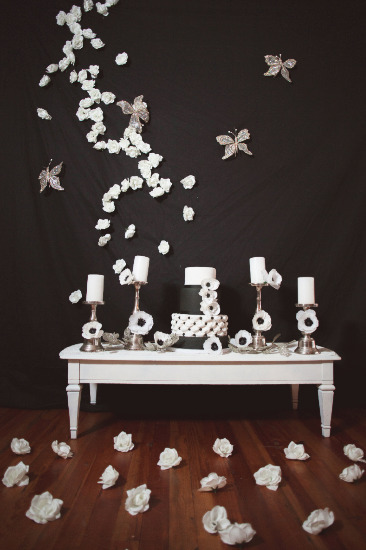 classic-edge-black-and-white-wedding