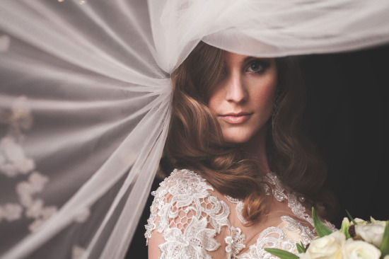 classic-edge-black-and-white-wedding