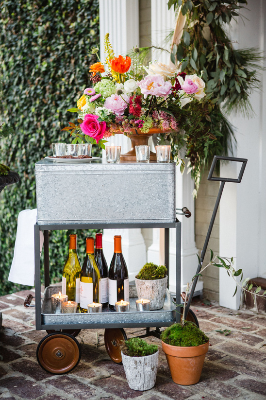 wine cart @weddingchicks