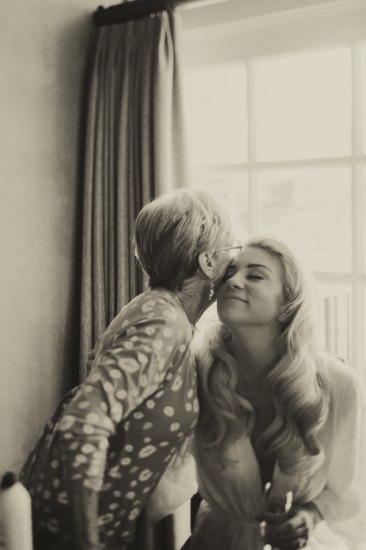 dreamy-black-and-white-wedding
