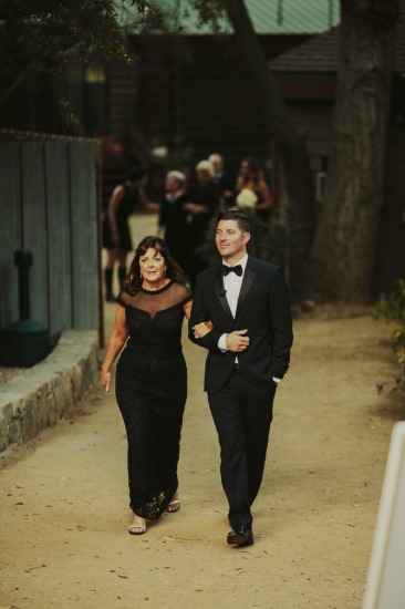 dreamy-black-and-white-wedding