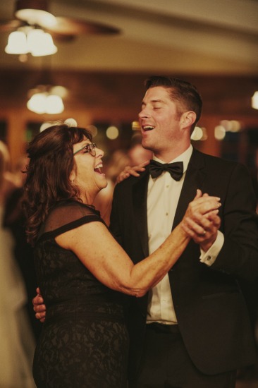 dreamy-black-and-white-wedding