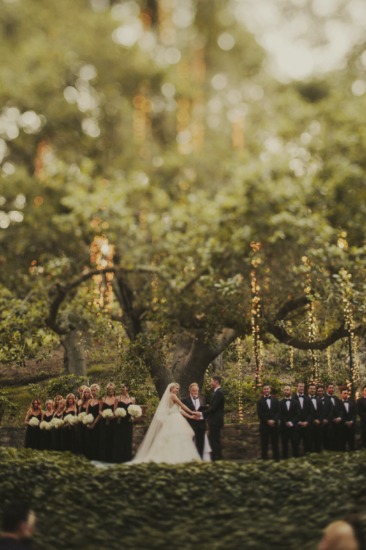 dreamy-black-and-white-wedding