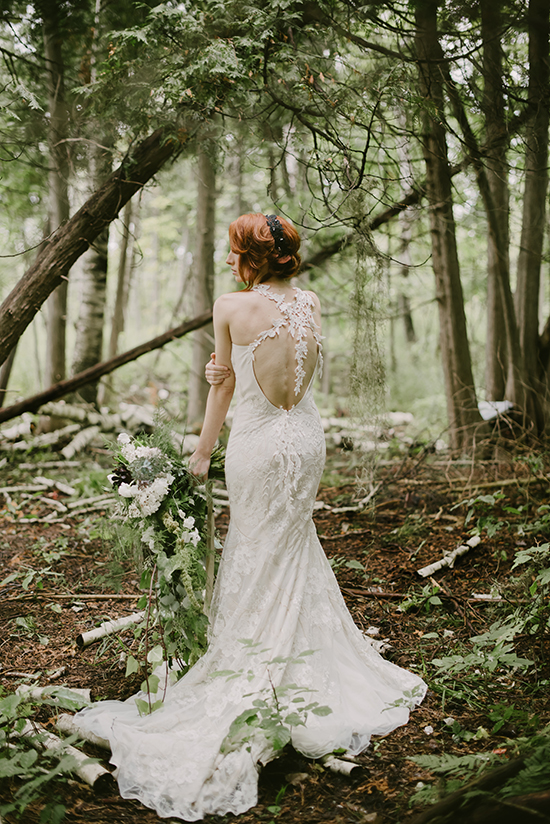 Claire Pettibone wedding gown @weddingchicks