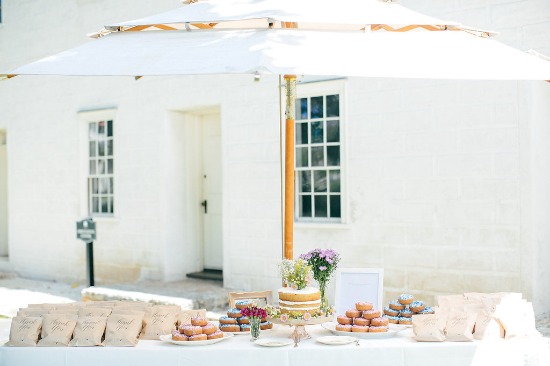 garden-wedding-with-a-preppy-vibe