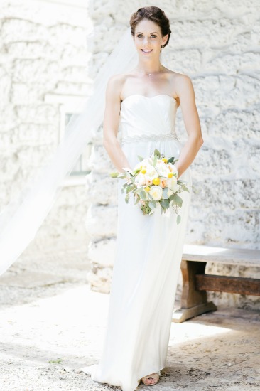 garden-wedding-with-a-preppy-vibe