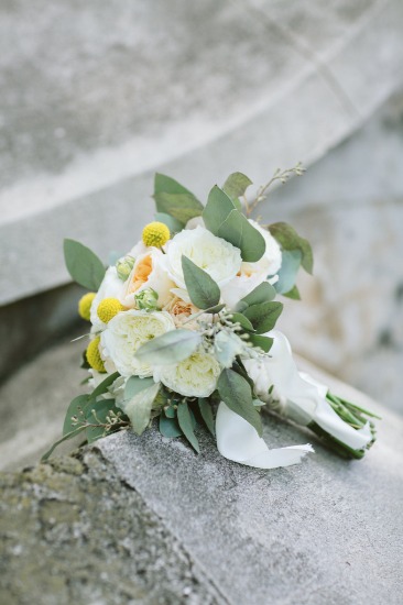 garden-wedding-with-a-preppy-vibe