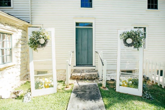 garden-wedding-with-a-preppy-vibe